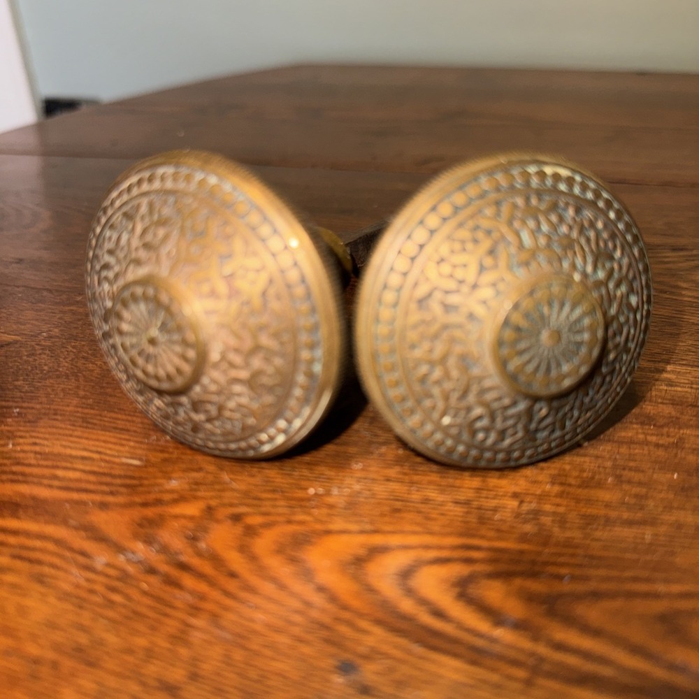 Antique door knobs - Attractive Style! - Picture 2 of 6